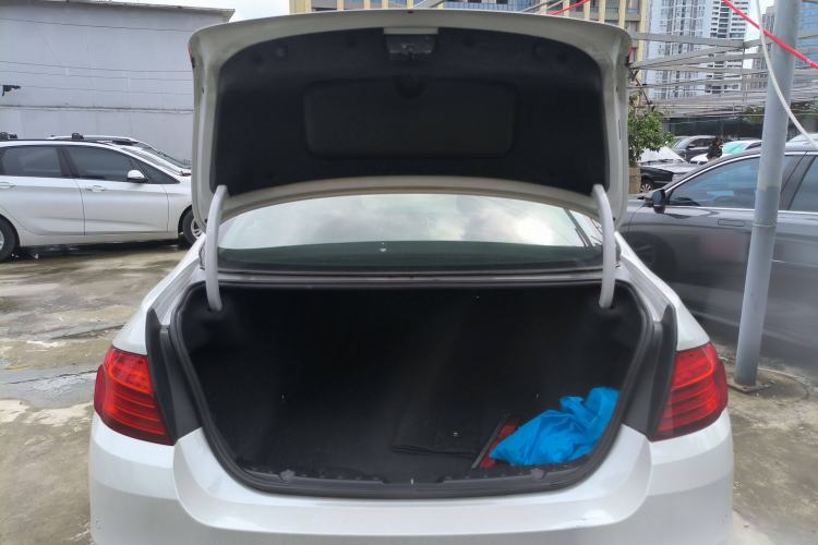 Used BMW 5 Series 2015 520i Elegant Edition
