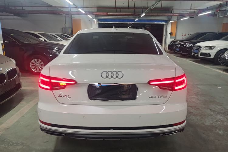 Used Audi A4L 2019 40 TFSI Fashion Edition China VI Emission Standard
