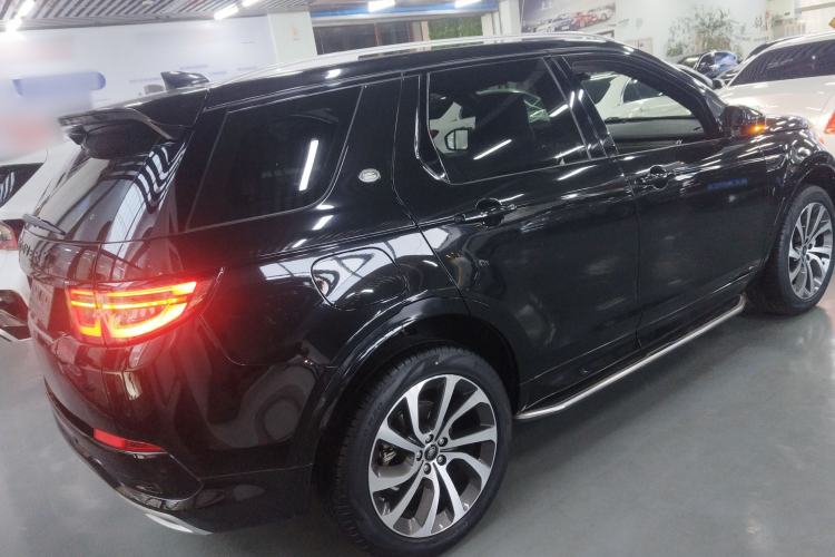 Used Land Rover Discovery Sport 2021 249 PS R-Dynamic S Performance Edition Rear Right 45 Deg