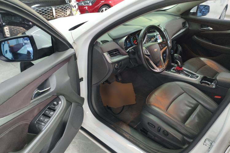 Used Chevrolet Malibu 2016 1.6T Automatic Luxury Edition Driver Seat