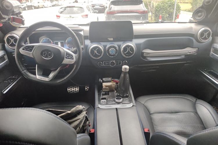 Used BAIC Off-Road BJ40 2019 2.3T Automatic Four-Wheel Drive Urban Hunter Edition Premium Model China VI Emission Standard