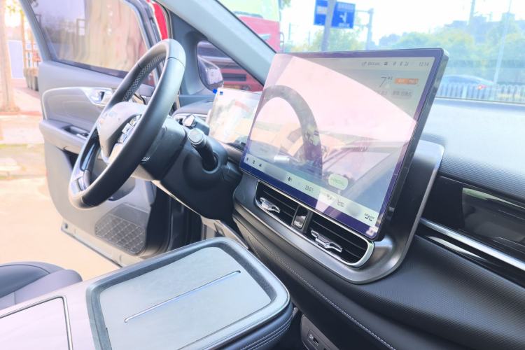 Used AION V 2023 Plus 70 Smart Tech Edition Ternary Lithium Interior 7