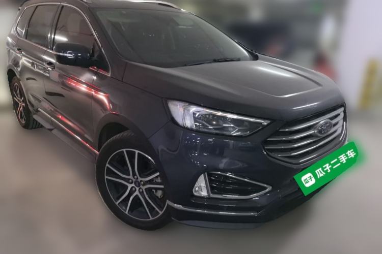 Used Ford Edge 2020 EcoBoost 245 Two-Wheel Drive Titanium 7-Seater Front Right 45 Deg