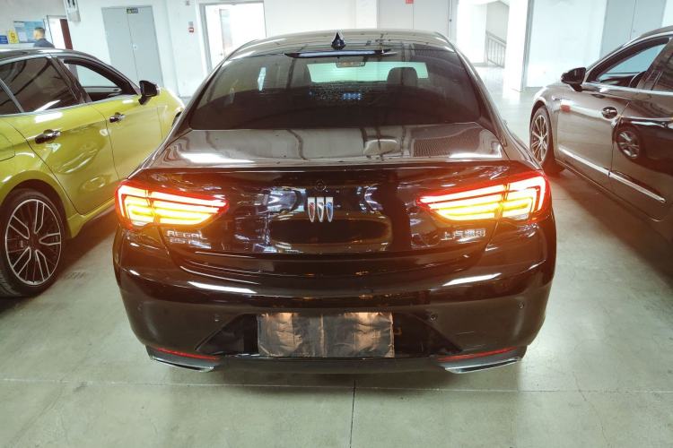 Used Buick Regal 2024 25T Deluxe Edition Rear