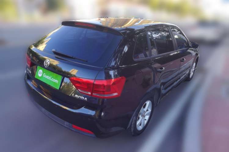 Used Volkswagen Gran Lavida 2013 1.6L Automatic Fashion Model
