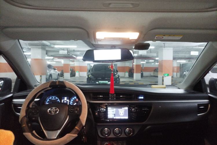 Used Toyota Levin 2015 1.8GS CVT Orange Limited Edition
