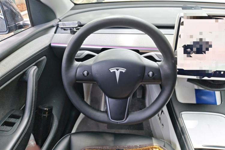 Used Tesla Model Y 2023 Rear-Wheel-Drive Version