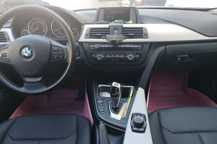 Used BMW 3 Series 2015 316Li Fashion Model
