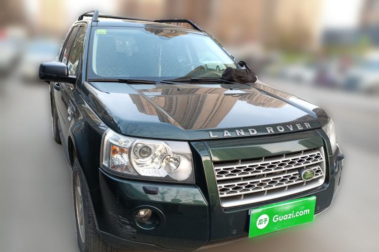 Used Land Rover Freelander 2 2010 2.2 TD4 Automatic SE Diesel Edition Front Right 45 Deg