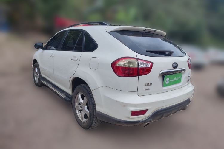 Used BYD S6 2014 2.4L Automatic Prestige 5-Seater