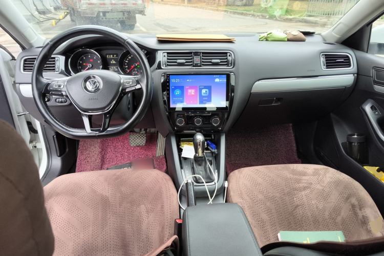 Used Volkswagen Sagitar 2017 230TSI Automatic Comfort Version