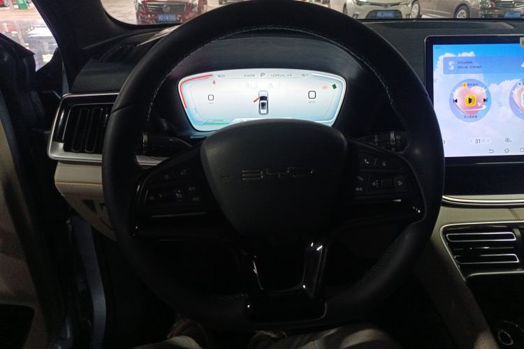 Used BYD Song PLUS New Energy 2023 Champion Edition EV 520KM Prestige Model Steering Wheel