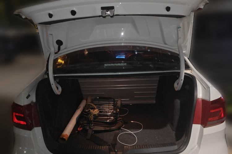 Used Volkswagen Santana 2015 1.6L Manual Comfort Edition Trunk