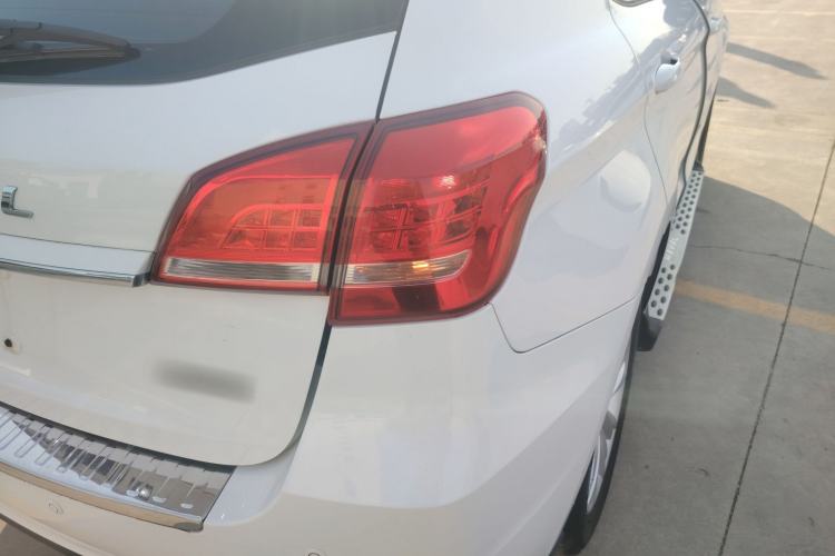 Used Haval H2 2016 Red Label 1.5T Manual Two-Wheel Drive Elite Model