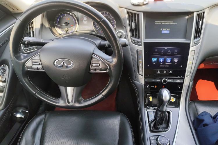 Used Infiniti Q50 2014 2.0T Luxury Edition
