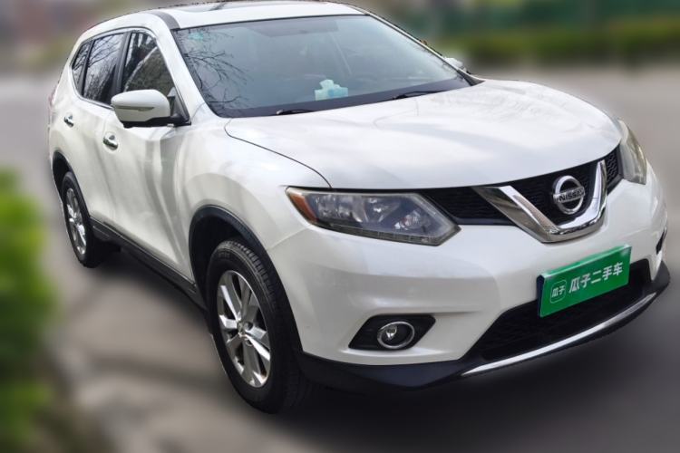 Used Nissan X-Trail 2014 2.0L CVT Comfort Edition 2WD Front Right 45 Deg