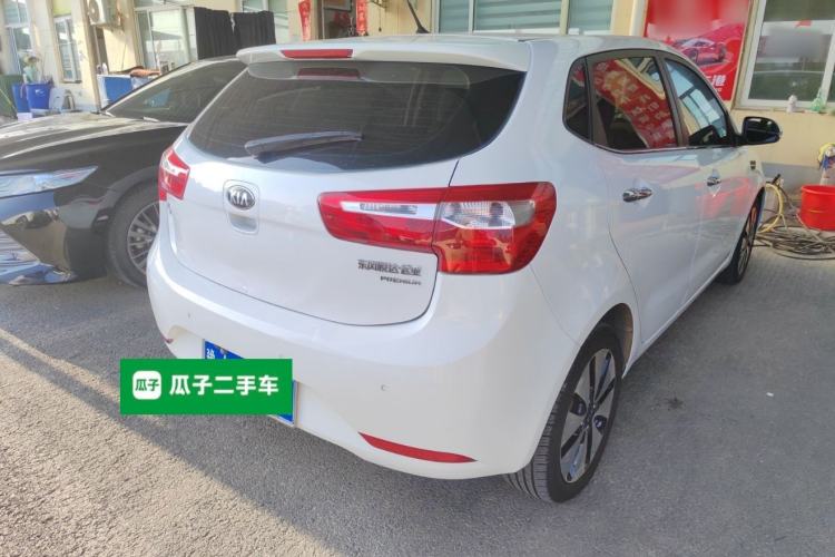 Used Kia K2 2012 Hatchback 1.6L AT Premium Commemorative Edition
