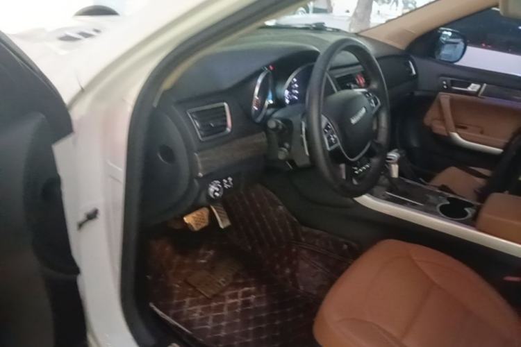 Used Haval H8 2015 2.0T Two-Wheel Drive Comfort Version