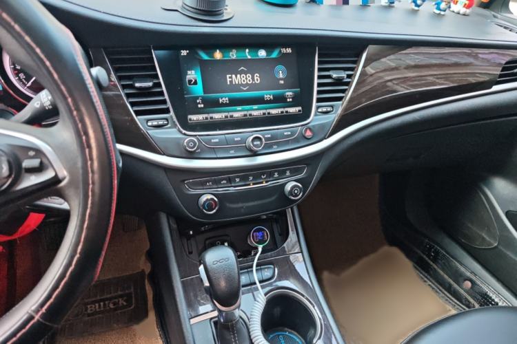 Used Buick Verano 2018 Sedan 20T Dual-Clutch Leading Model Audio And AC Panel