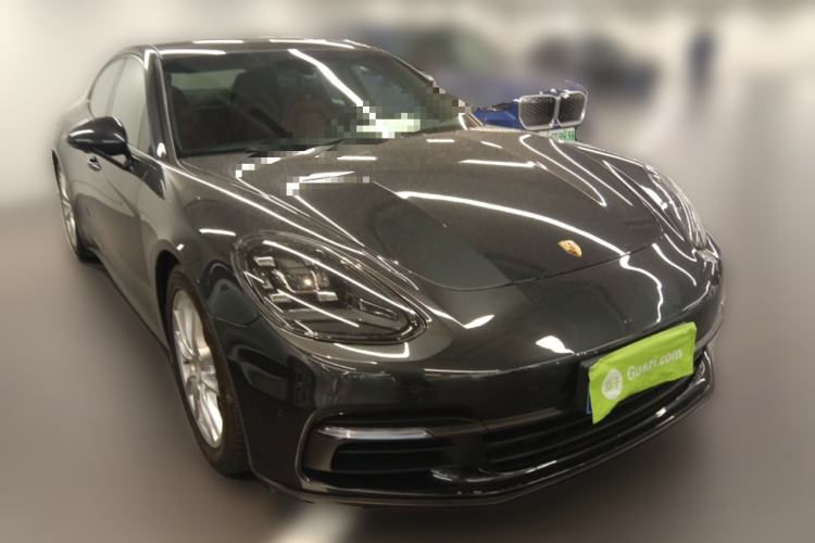 Used Porsche Panamera 2019 Panamera 2.9T Front Right 45 Deg