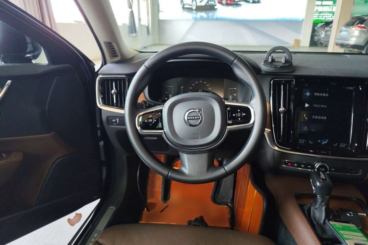 Used Volvo S90 2020 T5 Zhiyi Luxury Edition