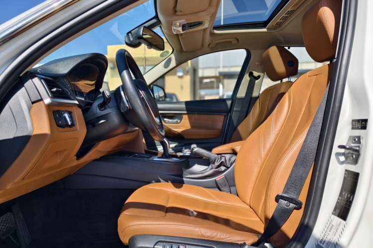 Used BMW 3 Series 2014 320Li Luxury Design Package
