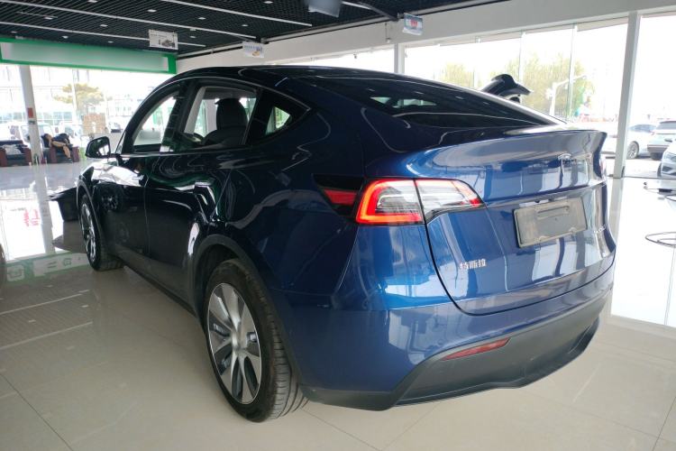 Used Tesla Model Y 2021 Long-Range All-Wheel-Drive Version 3D7 Rear Left 45 Deg