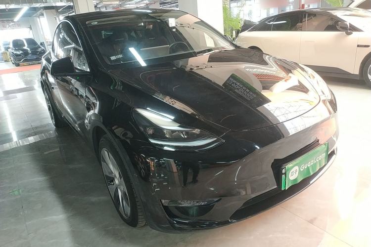 Used Tesla Model Y 2021 Long-Range All-Wheel-Drive Version
