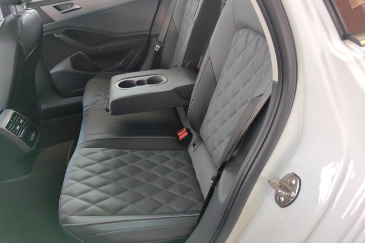 Used Volkswagen Sagitar 2023 300TSI DSG Excellence Edition
