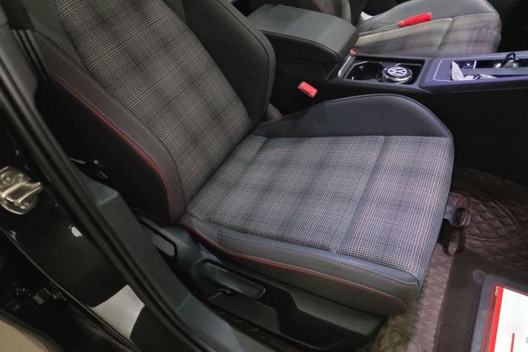 Used Volkswagen Golf GTI 2023 380TSI DSG GTI
