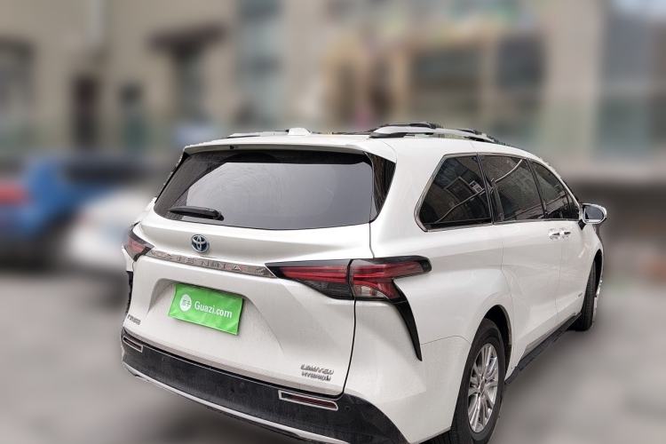 Used Toyota SIENNA 2021 2.5L Hybrid Premium Edition

