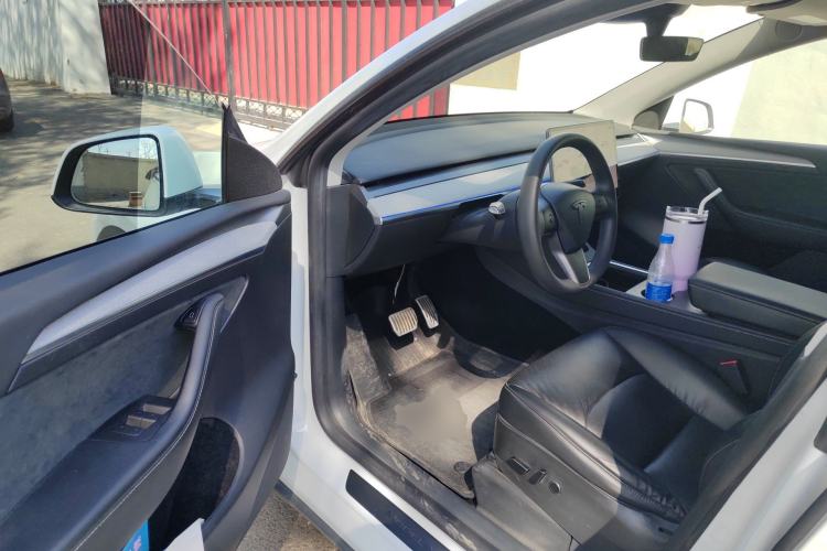 Used Tesla Model Y 2022 Revised Version Long-Range All-Wheel Drive Driver Seat