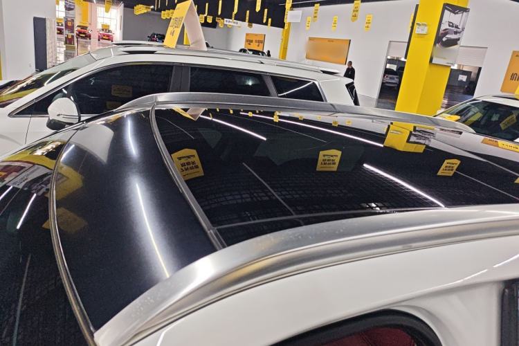 Used Jaguar F-PACE 2018 2.0T Two-Wheel Drive Urban Deluxe Edition Roof