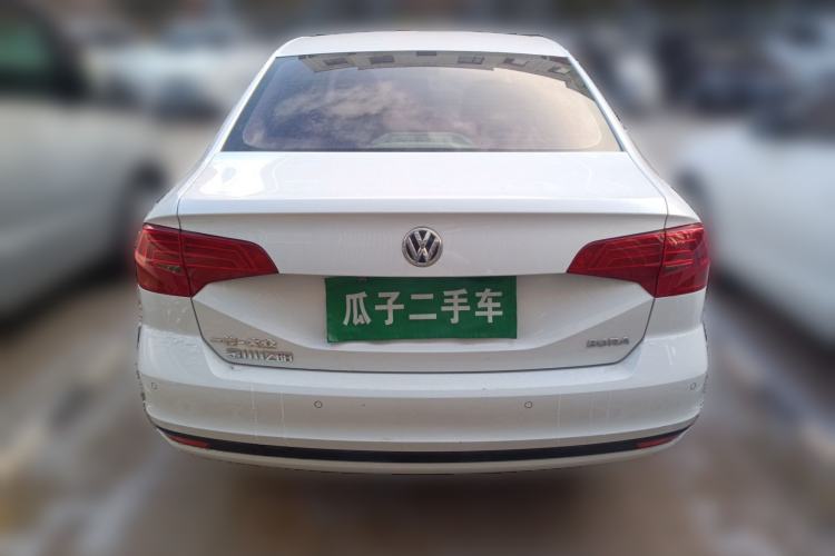 Used Volkswagen Bora 2017 1.6L Manual Fashion Model