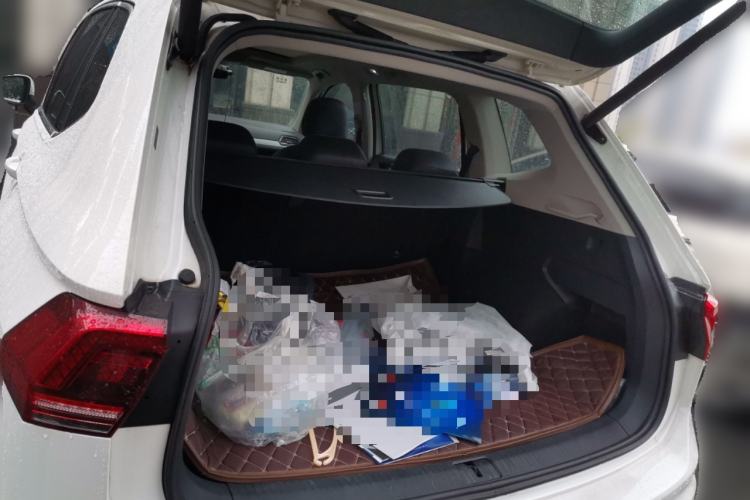 Used Volkswagen Tiguan L 2017 380TSI Automatic All-Wheel-Drive Flagship Edition Trunk