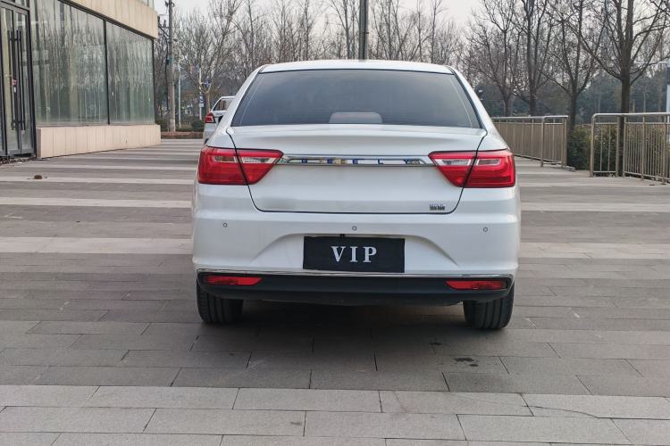 Used Geely Auto Vision 2019 Upgraded Model 1.5L Manual Luxury Version China V Standard