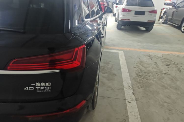 Used Audi Q5L 2021 40 TFSI Luxury Dynamic Edition Right Rear Taillight