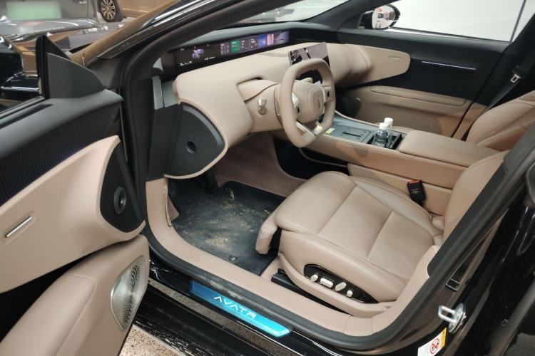 Used Avatr 12 2025 Ultra All-Electric Four-Wheel Drive Driver Seat