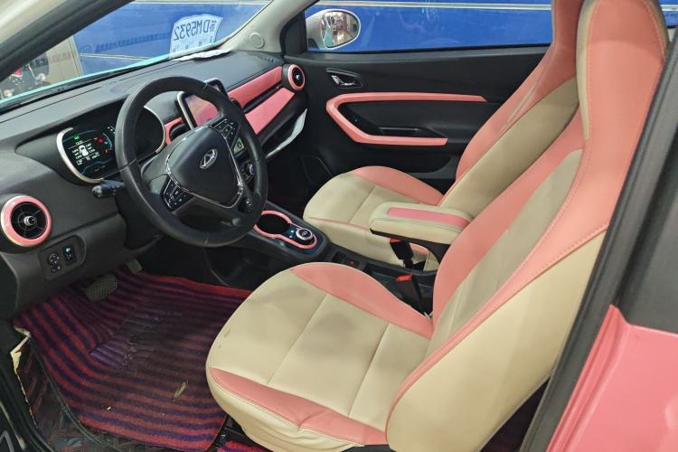 Used Chery QQ Little Ant 2021 150 000 Yuan "Ant Fan" Edition New Ant Cool Version Lithium-Ion Battery Left Front Seat