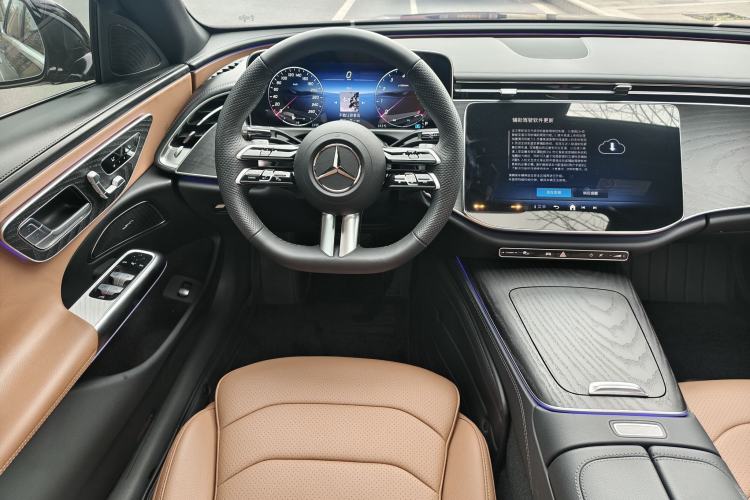 Used Mercedes-Benz E-Class 2025 E 300 L Stylish Sports Model Interior 5