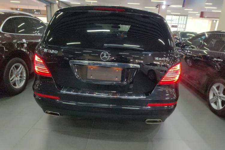 Used Mercedes-Benz R-Class 2017 R 320 4MATIC Business Edition Prestige Model