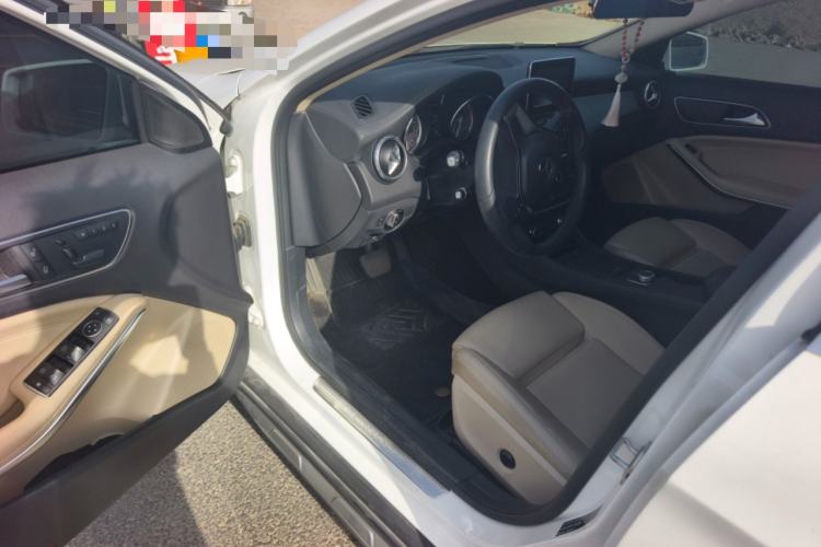 Used Mercedes-Benz GLA 2016 GLA 200 Fashion Model