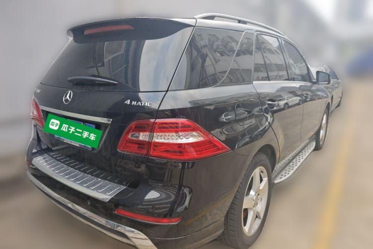 Used Mercedes-Benz M-Class 2015 ML 400 4MATIC Luxury Model Rear Right 45 Deg