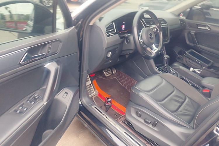 Used Volkswagen Tiguan L 2021 330TSI Automatic Two-Wheel Drive R-Line Enhanced Edition
