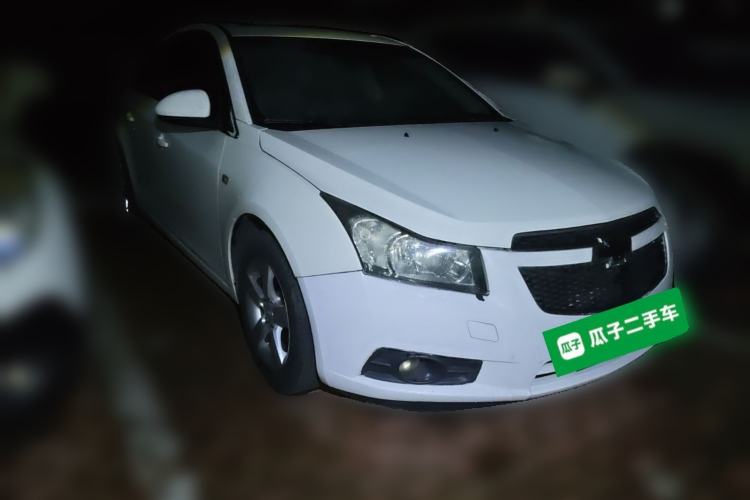 Used Chevrolet Cruze 2013 1.8L SE AT Front Right 45 Deg