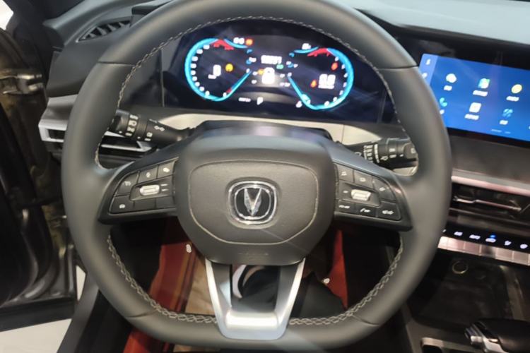 Used CHANGAN CS35PLUS 2021 Revised Version Blue Whale NE 1.4T DCT Luxury Edition
