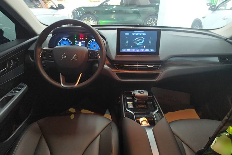 Used Hongqi E-QM5 2022 431 km Charge & Enjoy Edition Center Console