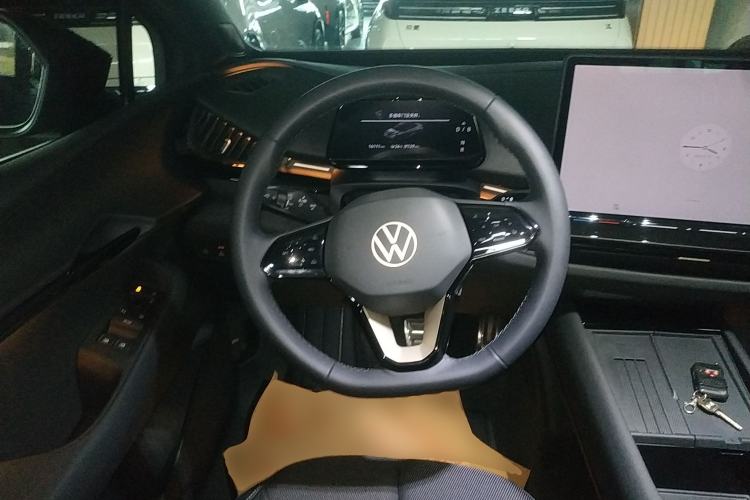 Used Volkswagen ID.UNYX 2024 Pro Long-Range Version
