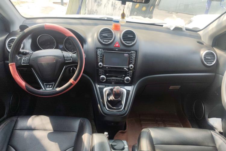 Used Haval H6 2015 Upgraded Model 1.5T Manual Two-Wheel Drive Elite Version