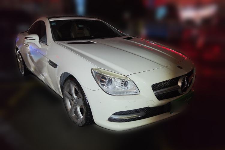 Used Mercedes-Benz SLK-Class 2011 SLK 200 Fashion Model
